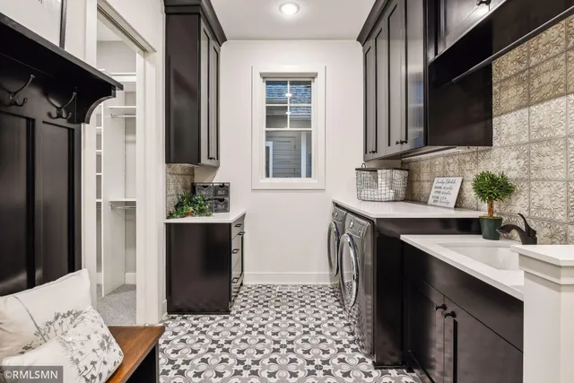 $1,974,800 | 1230 Greenway Pass, Golden Valley, MN 55427