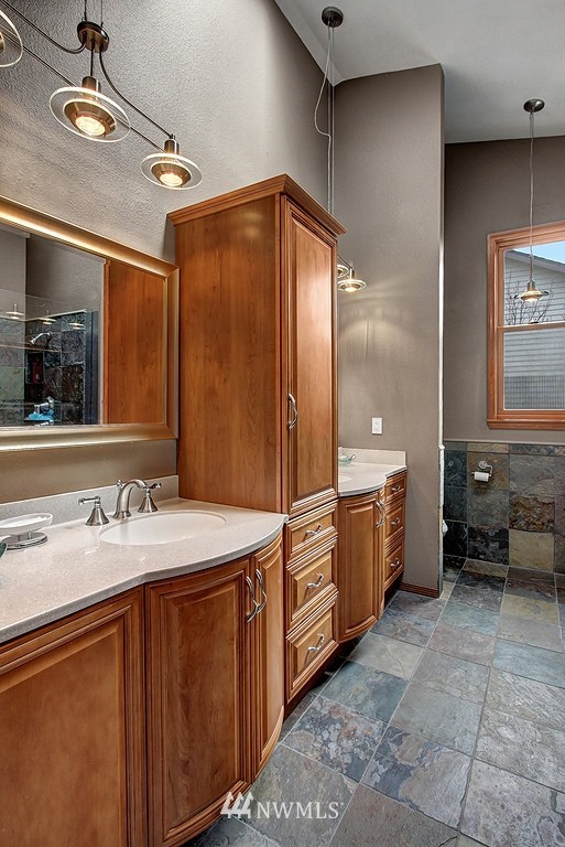 18303 155th Place Southeast Renton, WA 98058 - Photo 11 of 25 Gallery Image 11