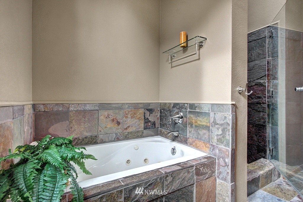 18303 155th Place Southeast Renton, WA 98058 - Photo 13 of 25 Gallery Image 13