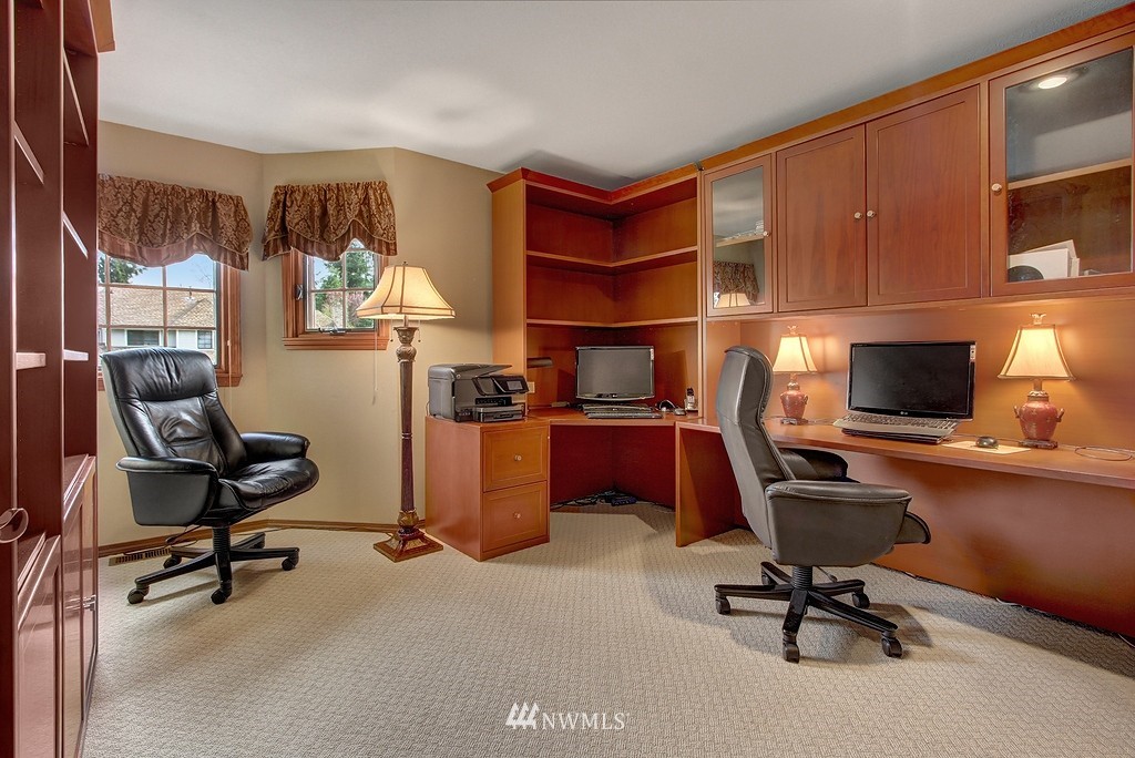 18303 155th Place Southeast Renton, WA 98058 - Photo 17 of 25 Gallery Image 17
