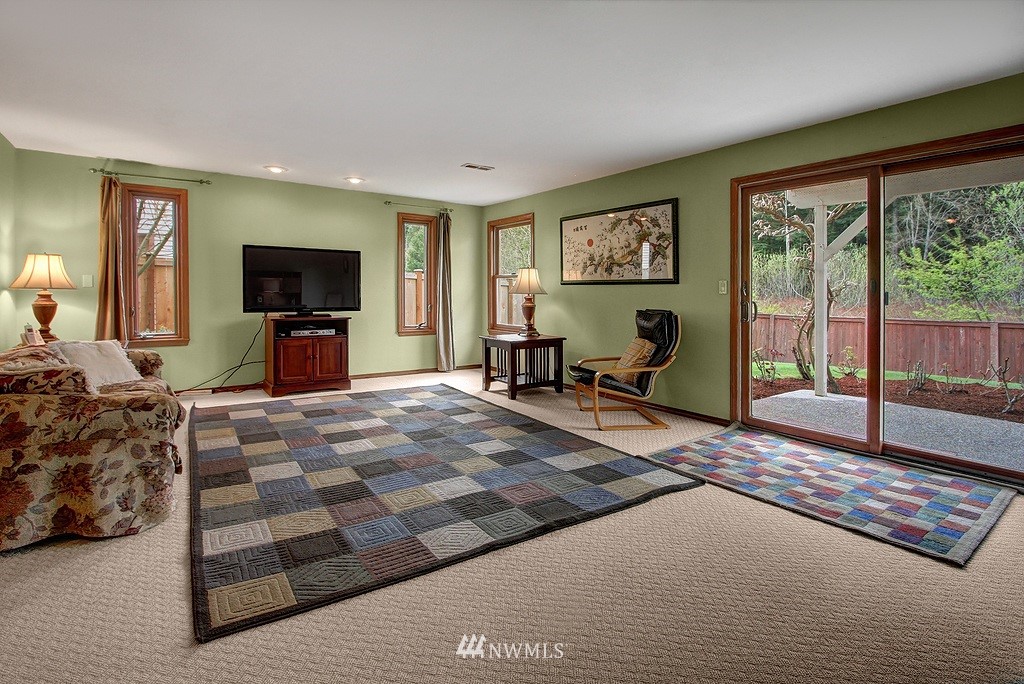 18303 155th Place Southeast Renton, WA 98058 - Photo 8 of 25 Gallery Image 8