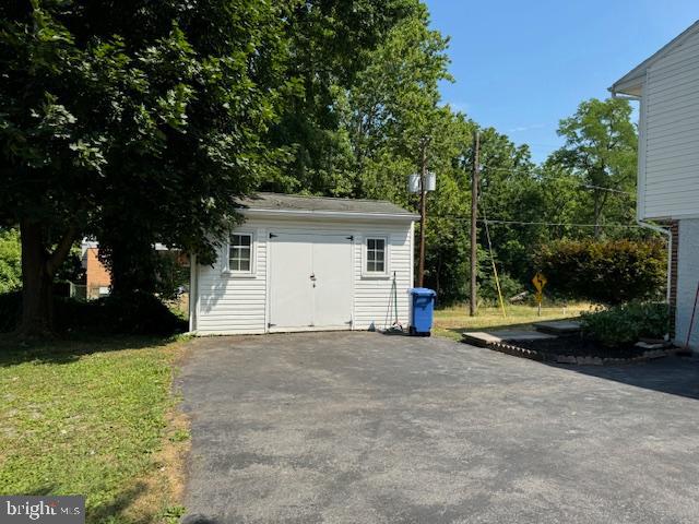 3051 Leiszs Bridge Road Reading, PA 19605 - Photo 3 of 25 Gallery Image 3