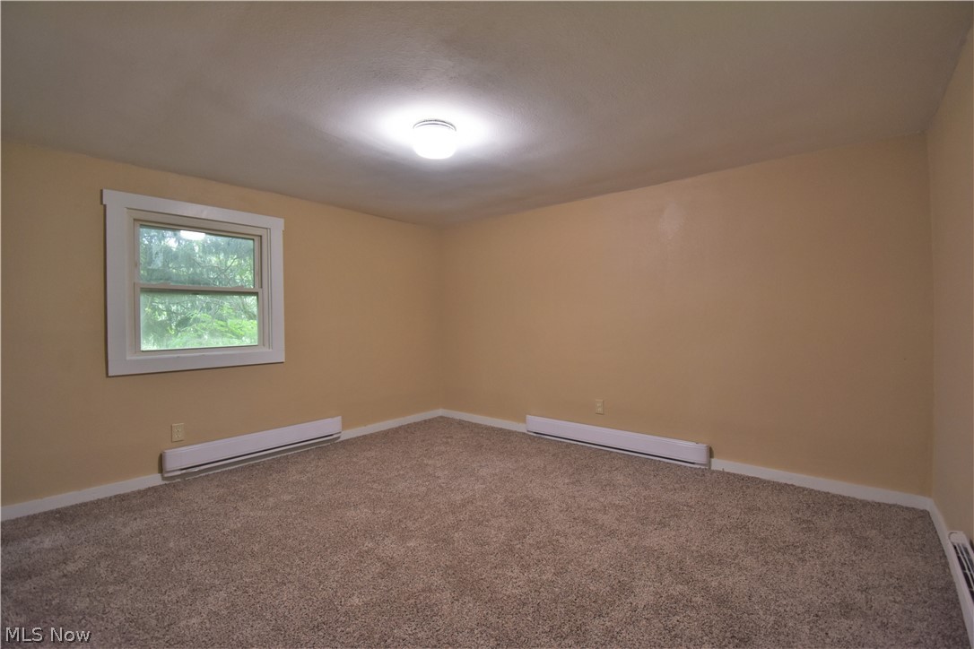 1482 Hubbard Road Hubbard, OH 44425 - Photo 17 of 19 Gallery Image 17