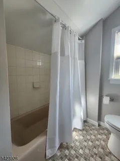 $2,200 | 23 Park Avenue, Unit 2, Garfield, NJ 07026