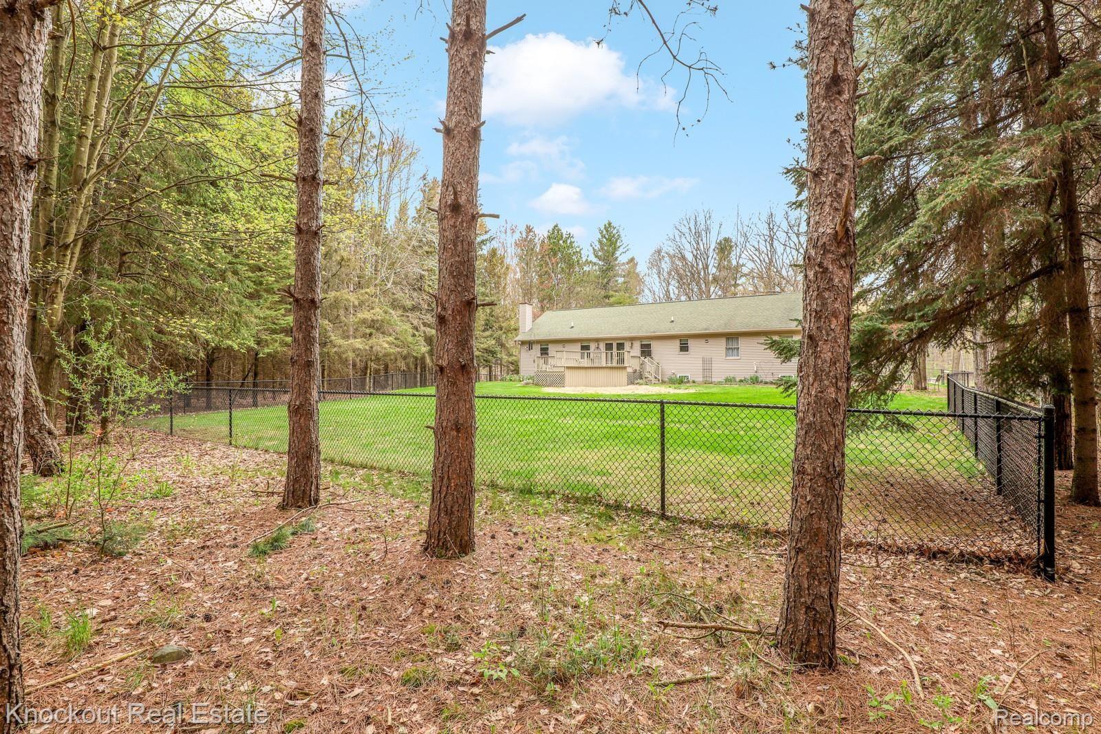 6288 Murphy Lake Road Millington, MI 48746 - Photo 55 of 69 6288 Murphy Lake Rd Millington-57.jpg