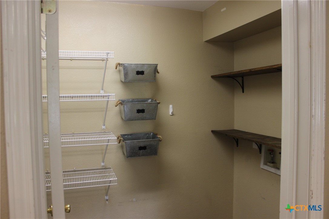 7710 Fallen Pine Converse, TX 78109 - Photo 9 of 19 a view of walk in closet