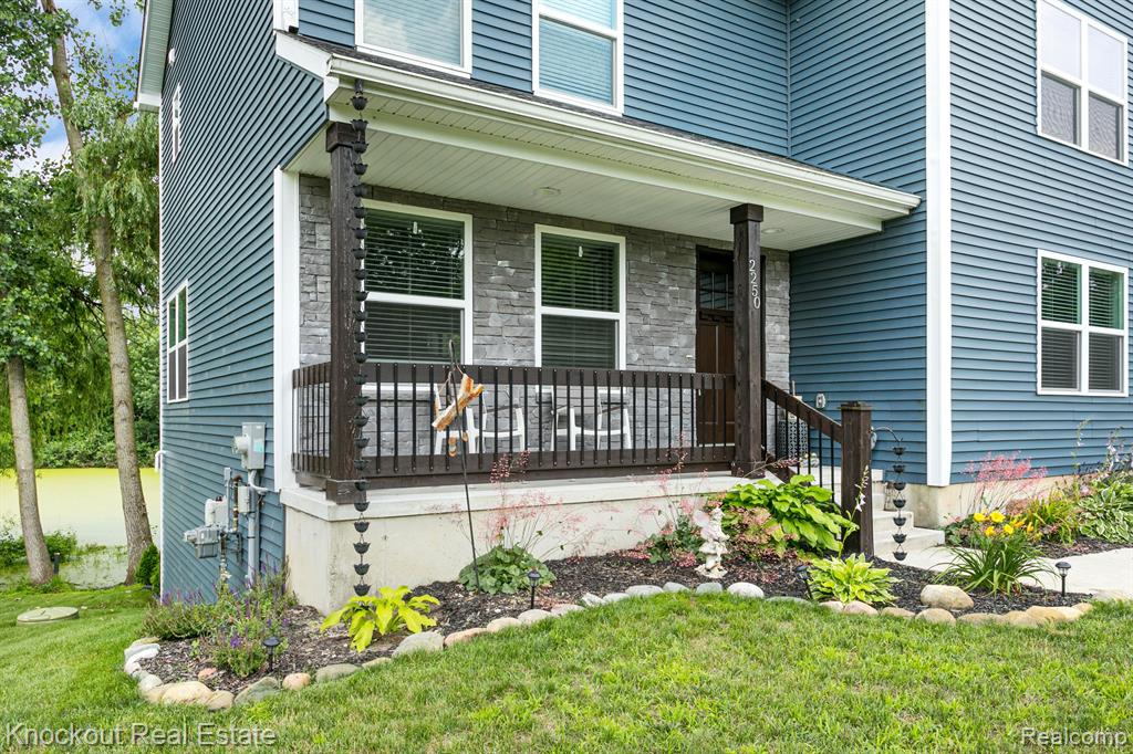 2250 Briar Ridge Wolverine Lake, MI 48390 - Photo 40 of 44