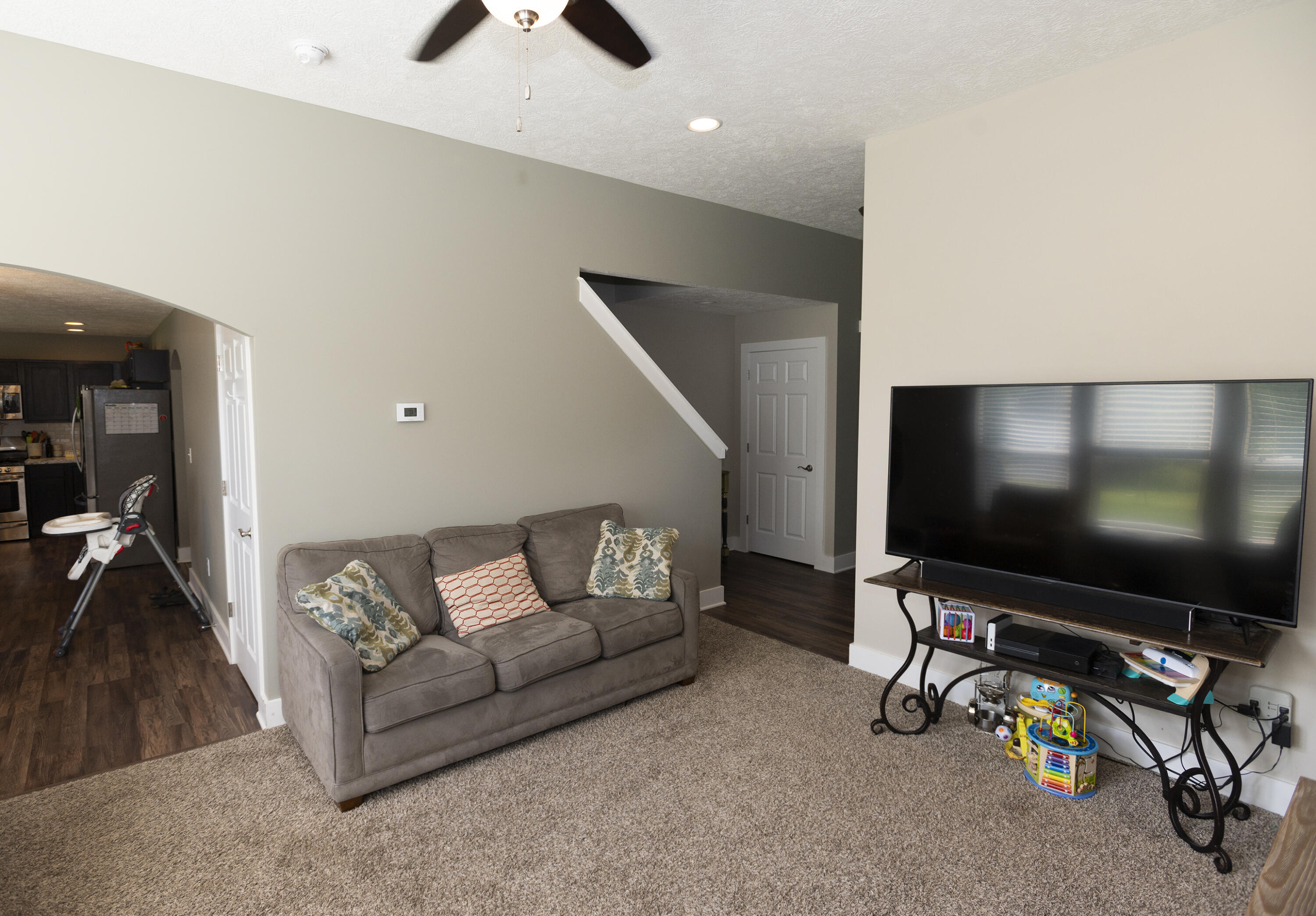 5147 Stone River Road Jackson, MI 49201 - Photo 5 of 37 Enjoy Family Time!