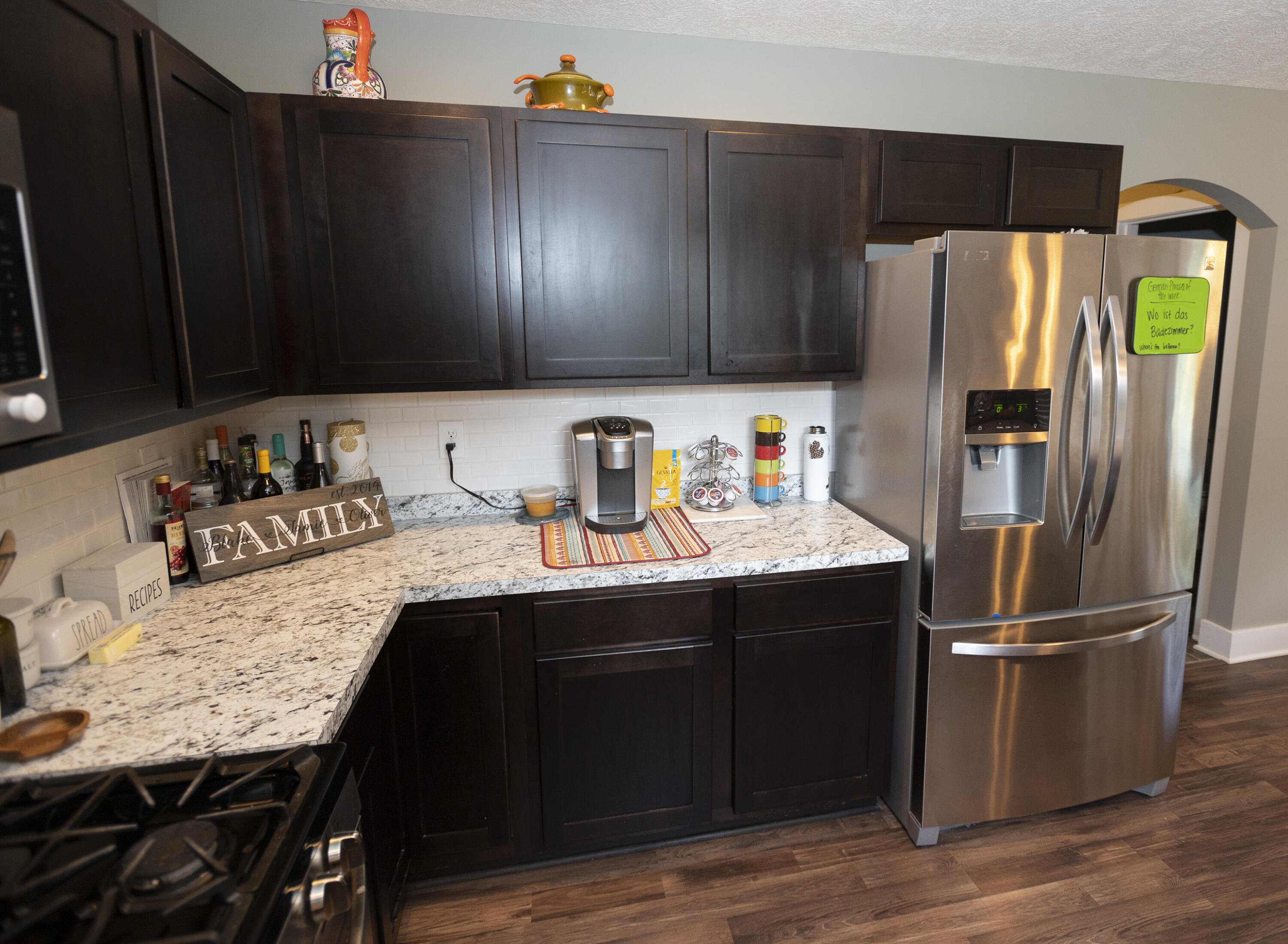 5147 Stone River Road Jackson, MI 49201 - Photo 8 of 37 Wilsonart Countertops