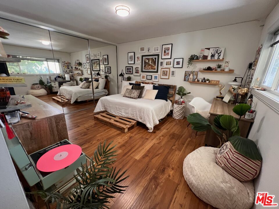22477 Liberty Bell Road Calabasas, CA 91302 - Photo 26 of 26 Gallery Image 26