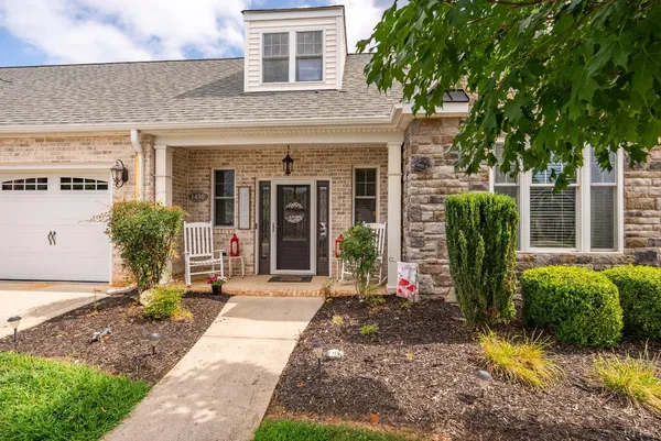 $349,900 | 1430 Helmsdale Drive, Forest, VA 24551