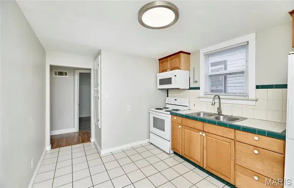 $140,000 | 4831 Gardenville Avenue, St. Louis, MO 63116