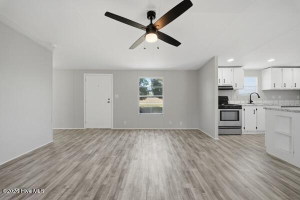 3247 New Hope Road Hertford, NC 27944 - Photo 8 of 28 Living Rooom