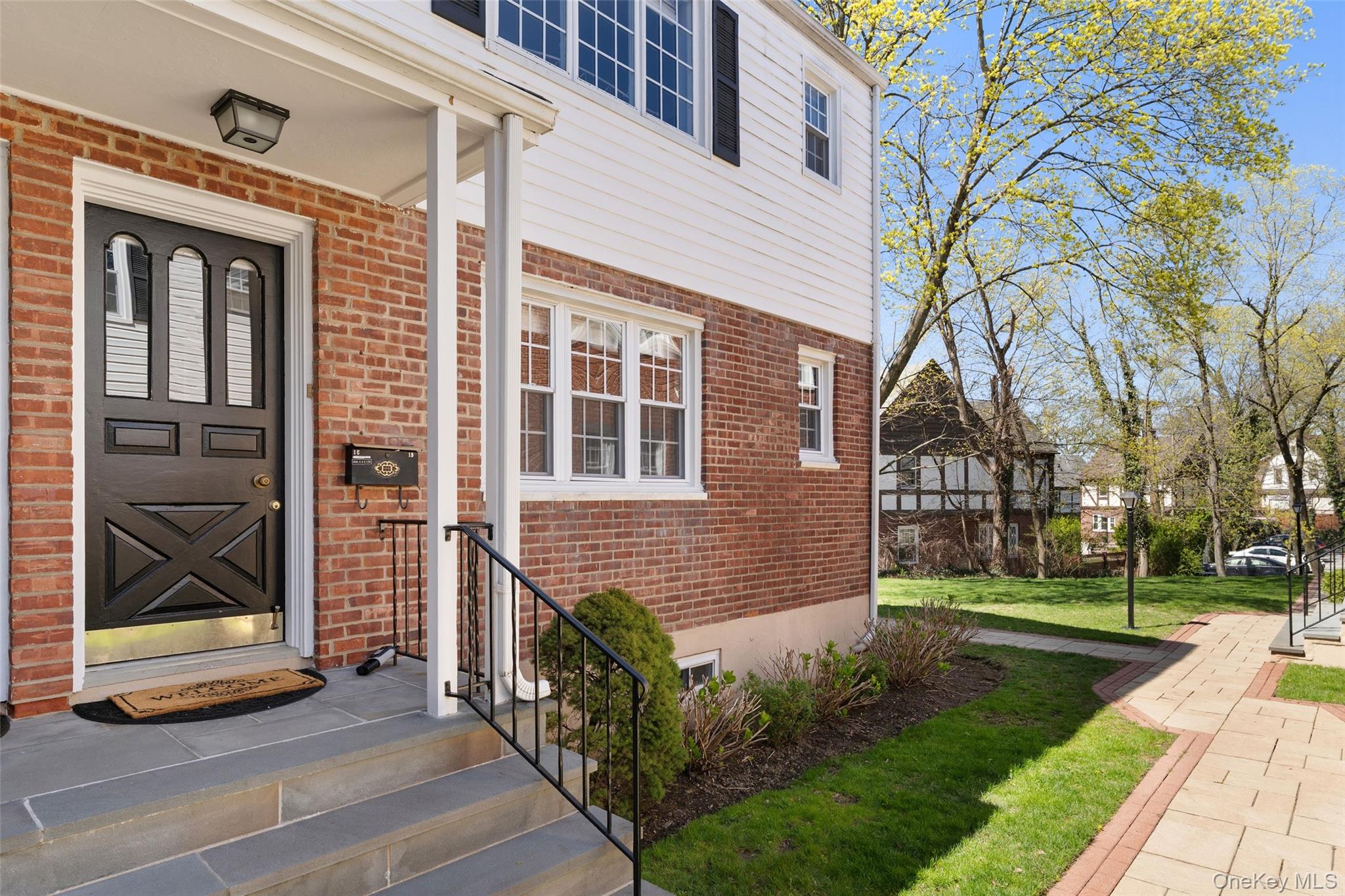 51 Cross Street, Unit 1 CD Yonkers, NY 10708 - Photo 15 of 15 Private access to 51 Cross Street Apartment 1CD.