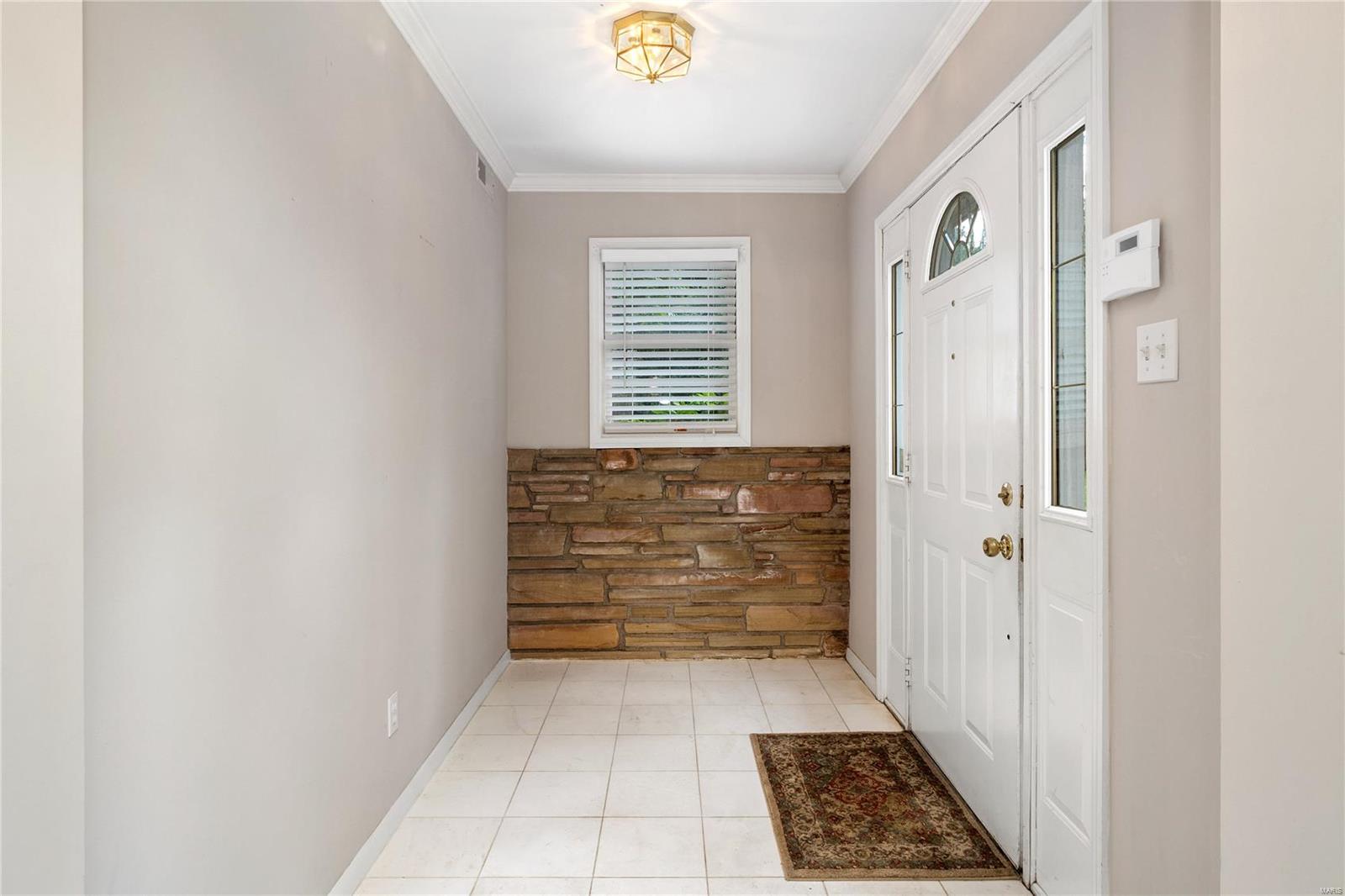 9140 Ladue Road Ladue, MO 63124 - Photo 4 of 37 Gallery Image 4