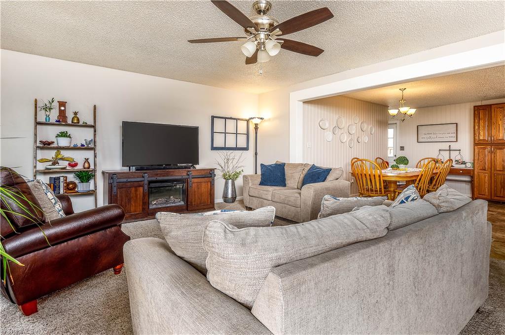 419 Cunningham Loop Road Thomasville, NC 27360 - Photo 2 of 33 Gallery Image 2