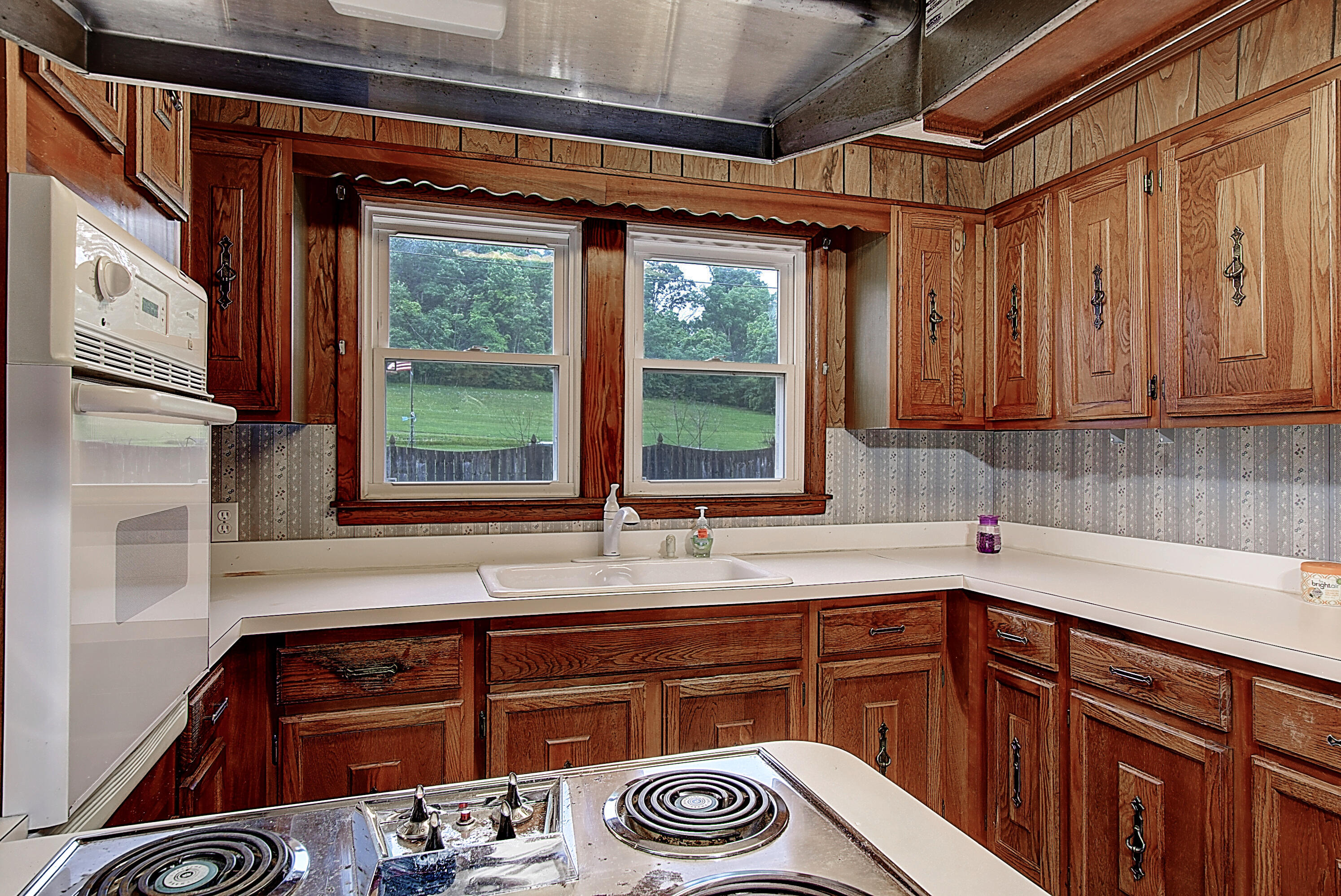 1401 Mill Creek Road Kingsport, TN 37664 - Photo 11 of 24 DSC_0193_4_5_6_7_8