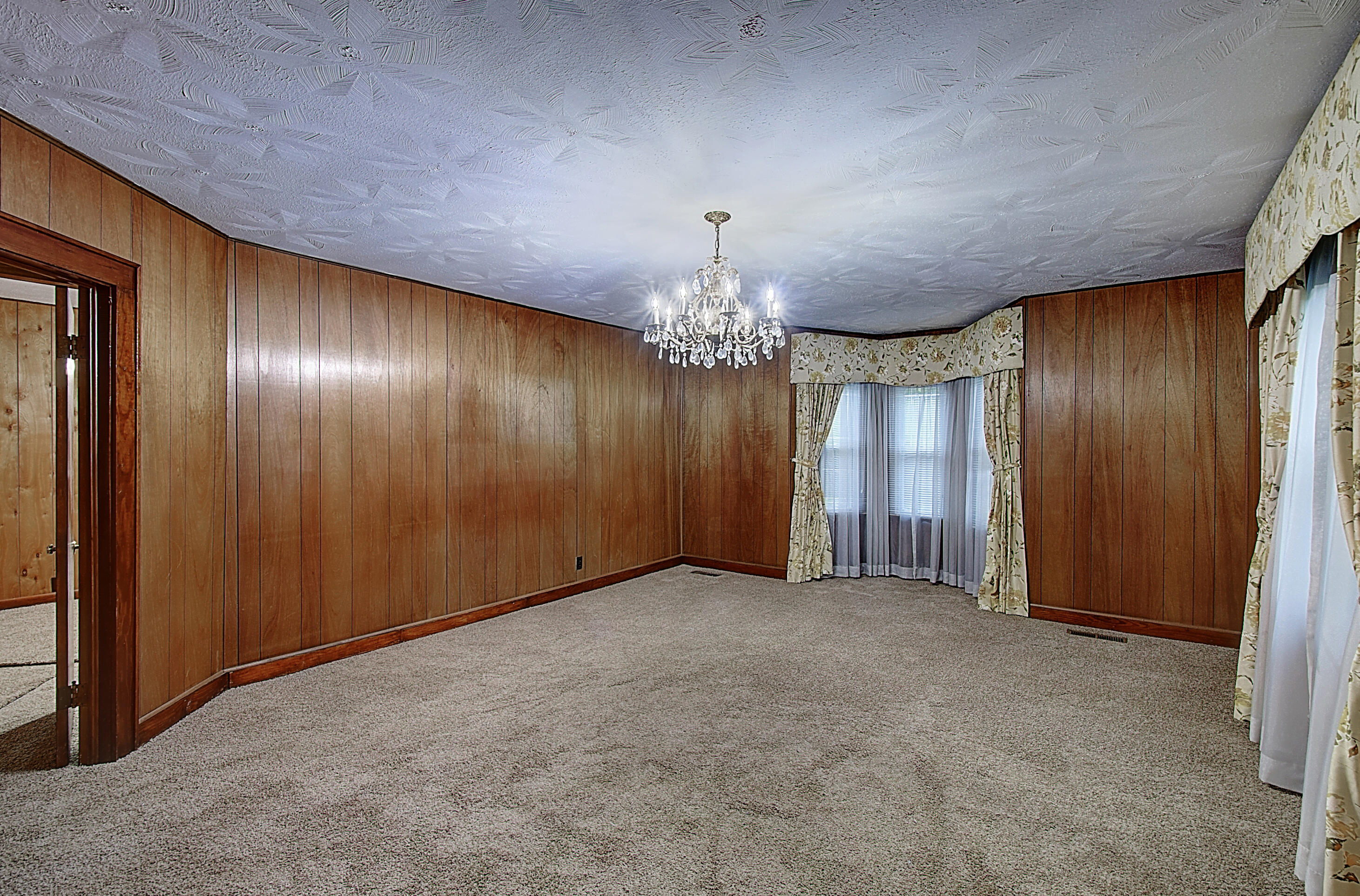 1401 Mill Creek Road Kingsport, TN 37664 - Photo 8 of 24 DSC_0130And8more_1