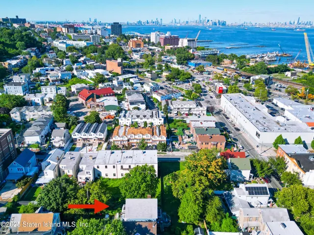 $1,200,000 | 19 Brewster Street | Stapleton