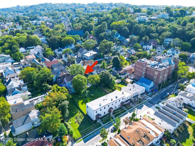 $1,200,000 | 19 Brewster Street | Stapleton