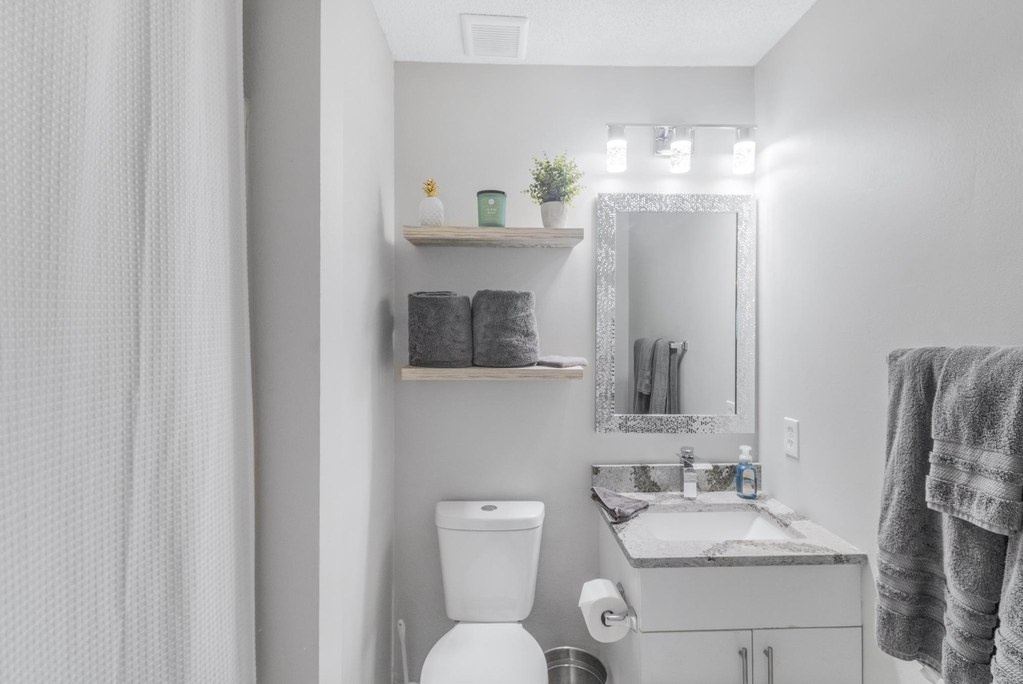 25957 Canal Road, Unit 306 Orange Beach, AL 36561 - Photo 14 of 28 Bathroom