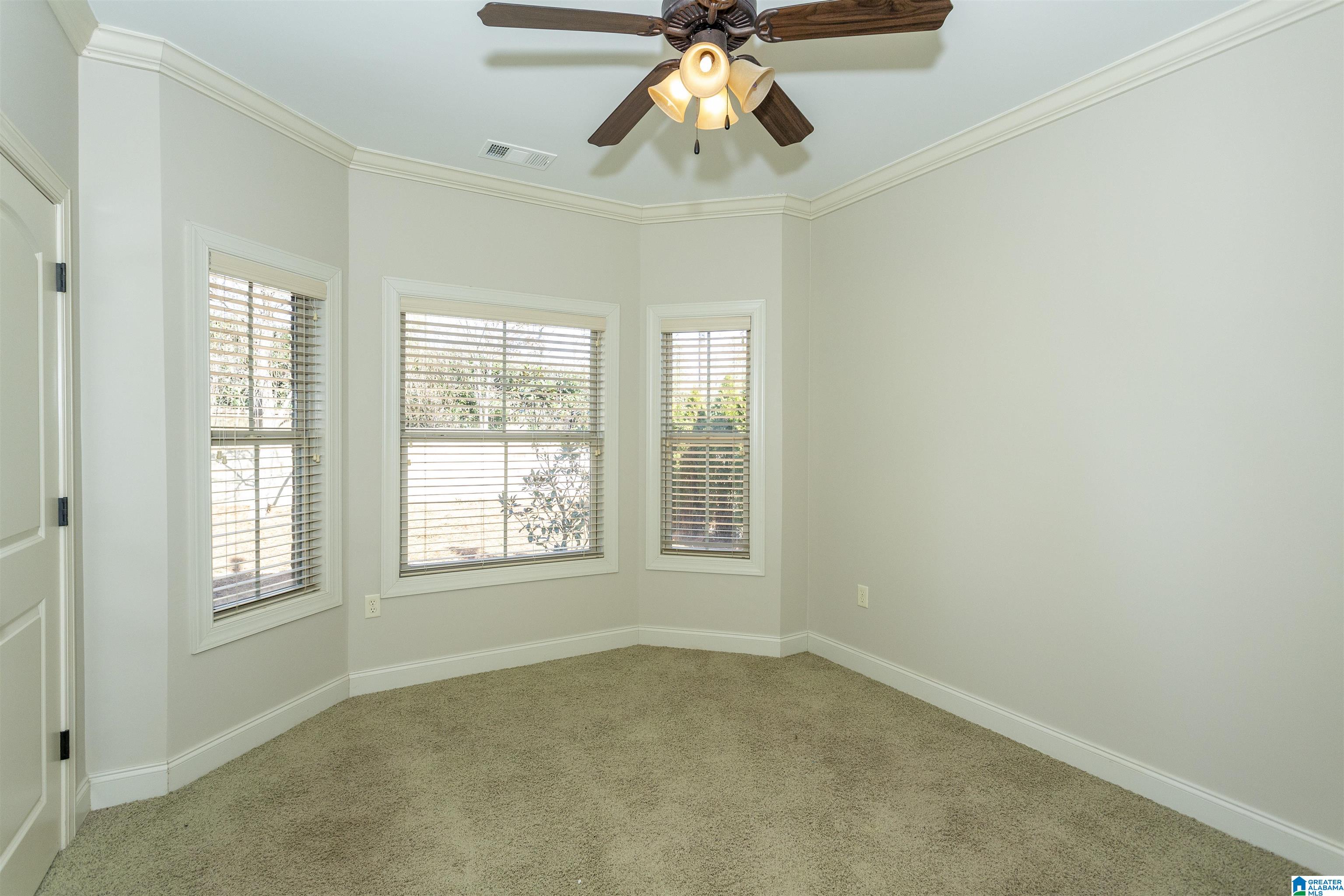 145 Lauchlin Way Pelham, AL 35124 - Photo 13 of 30