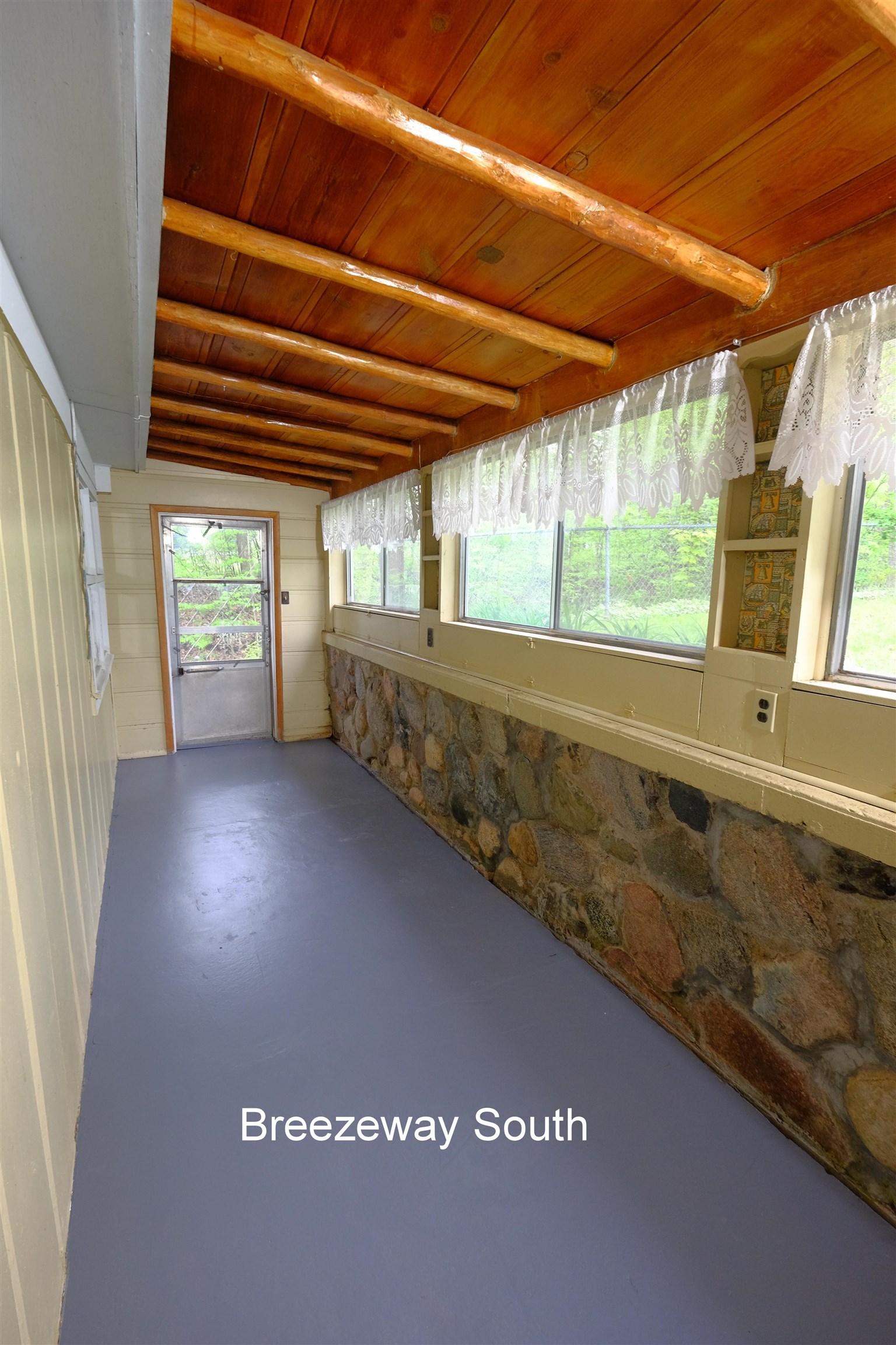 2708 Shady Shores Road Lupton, MI 48635 - Photo 22 of 51 1900171-21.JPG
