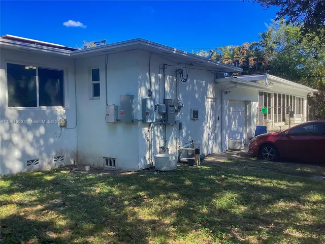 $1,999,000 | 170 Northwest 105th Street, Miami Shores, FL 33150