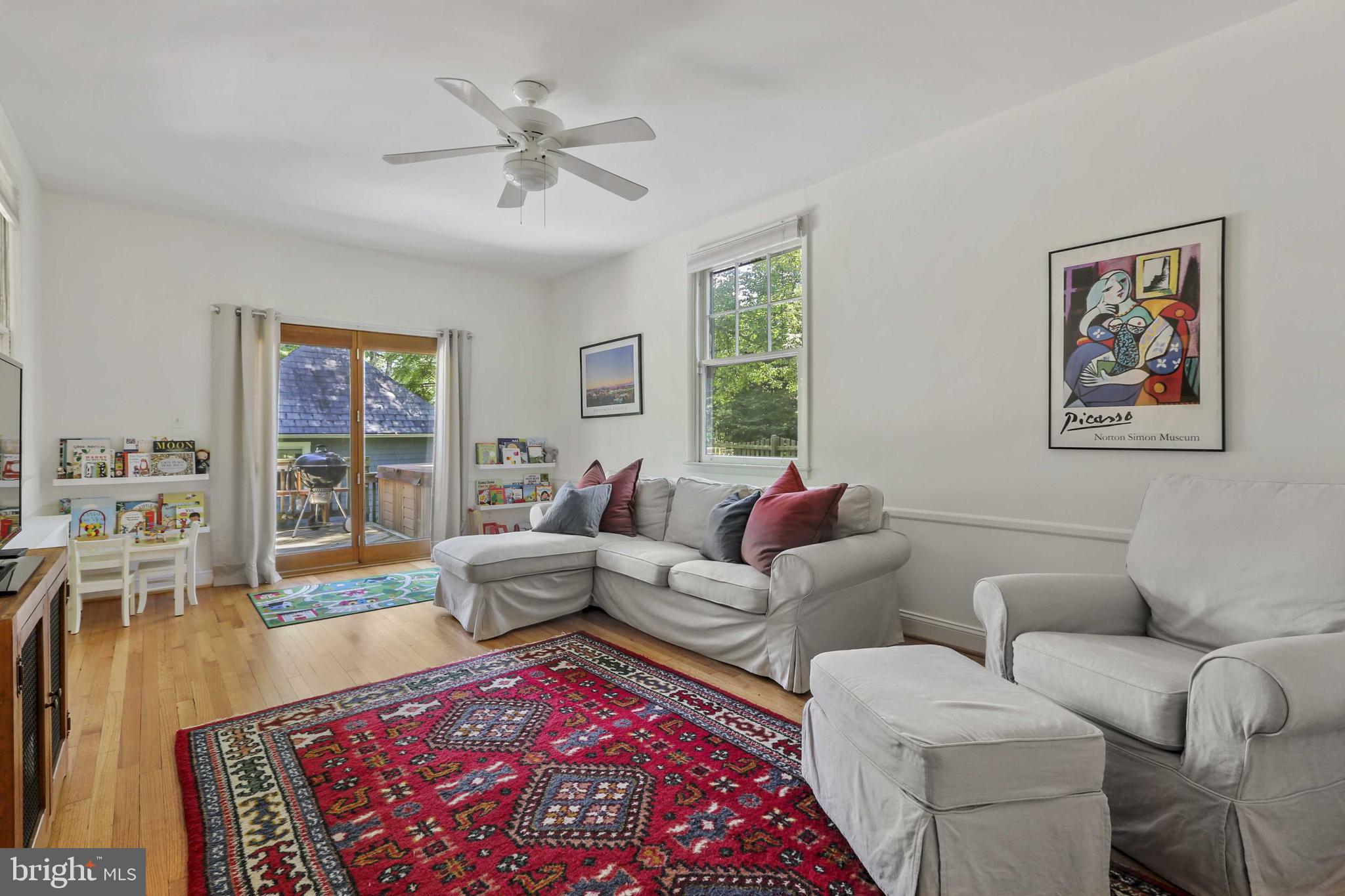 5705 Chilham Road Baltimore, MD 21209 - Photo 19 of 49 Family Room