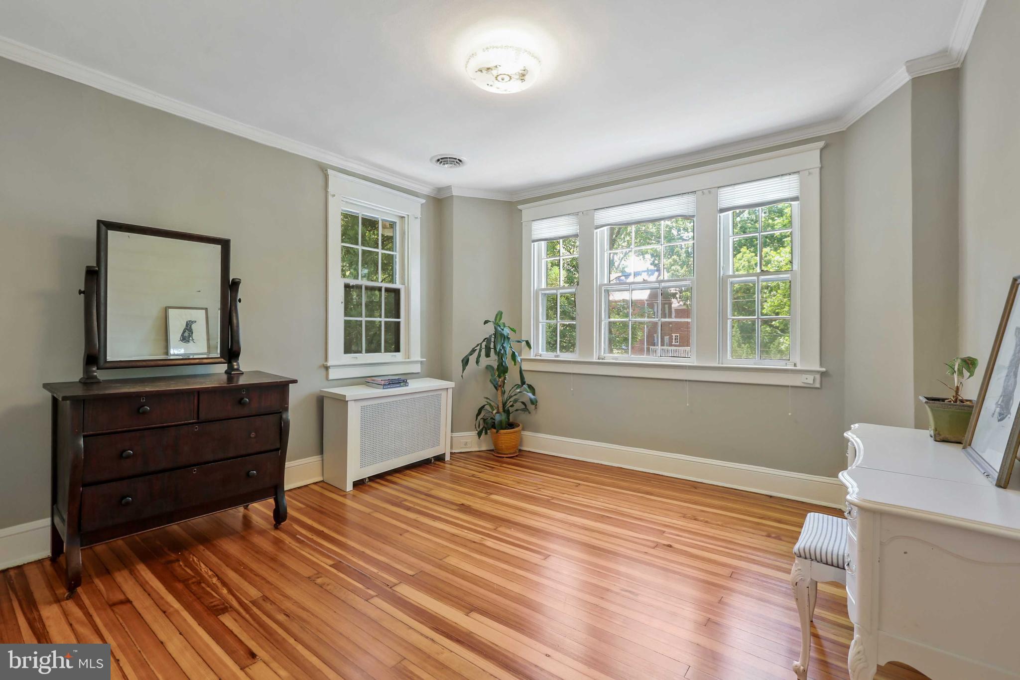 5705 Chilham Road Baltimore, MD 21209 - Photo 30 of 49 Bedroom 3