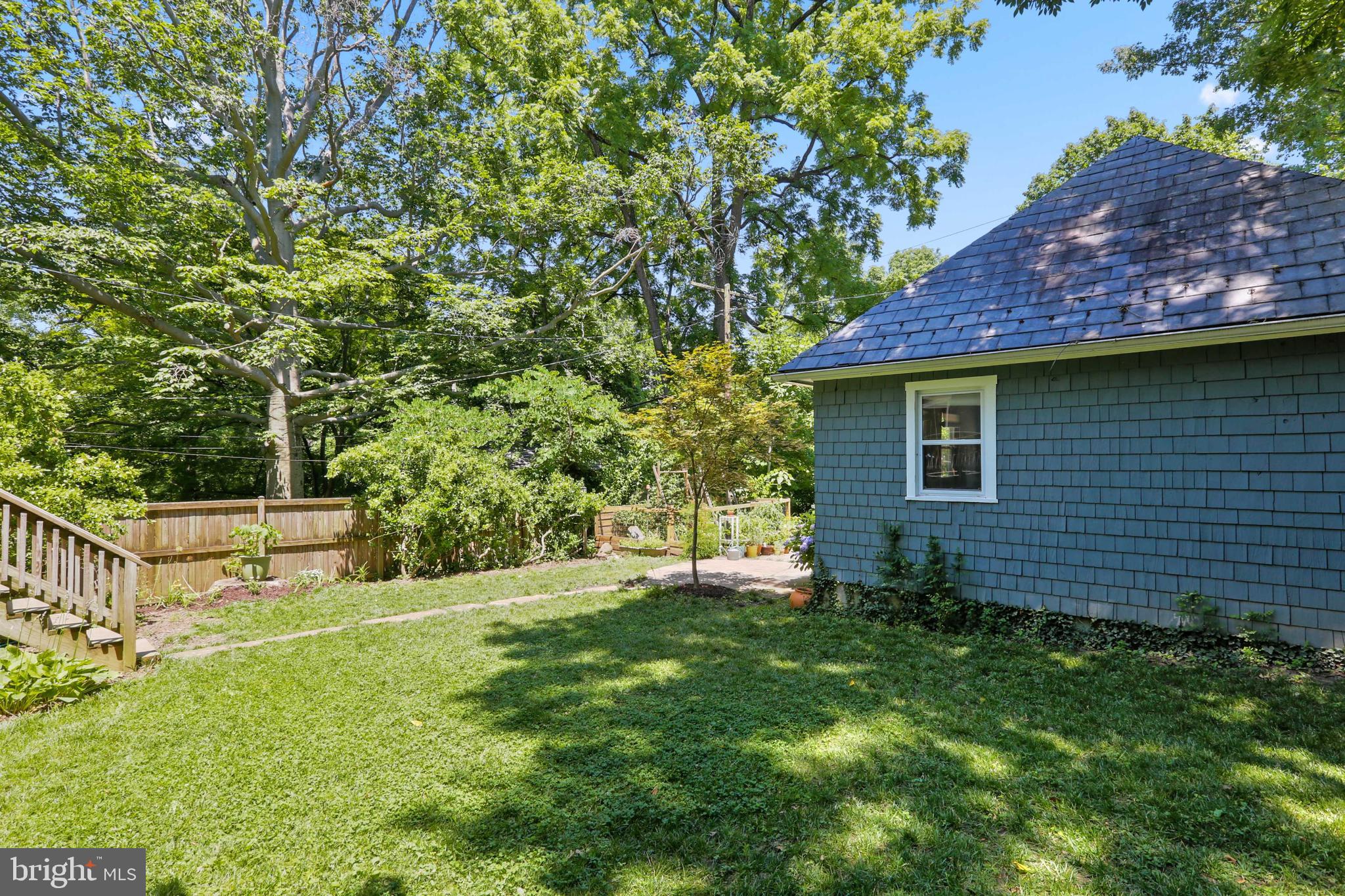 5705 Chilham Road Baltimore, MD 21209 - Photo 42 of 49 Back yard
