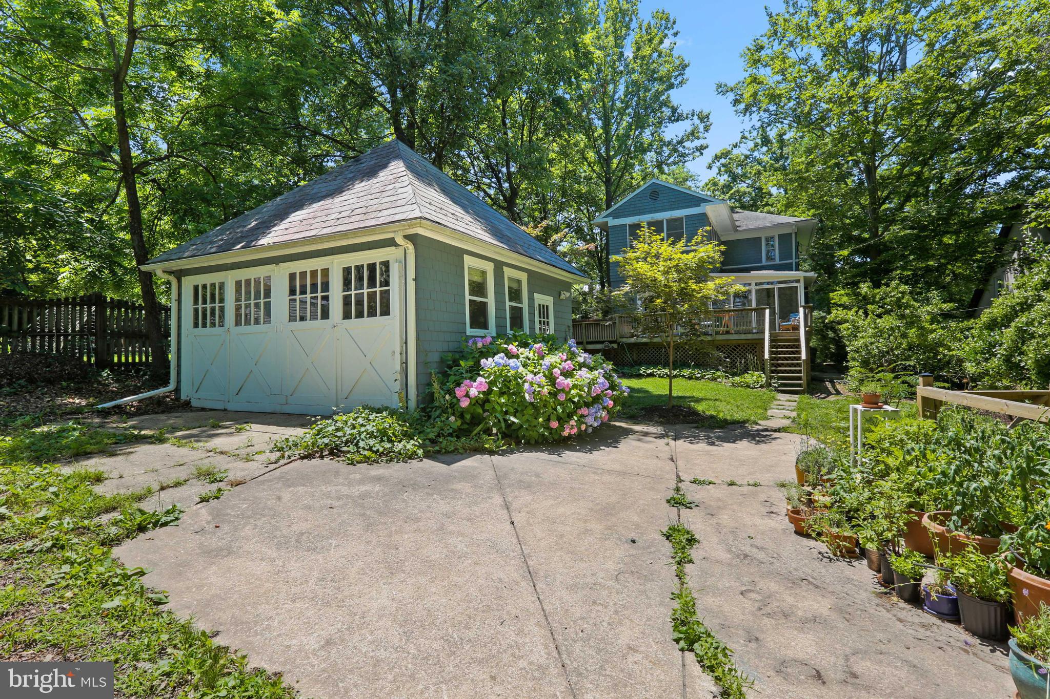 5705 Chilham Road Baltimore, MD 21209 - Photo 45 of 49 Garage