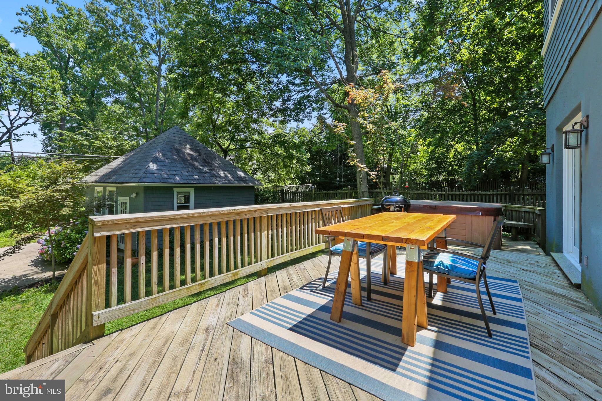 5705 Chilham Road Baltimore, MD 21209 - Photo 47 of 49 Rear Deck