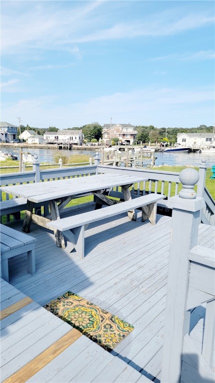 33 Breach Drive, Unit FRONT Westerly, RI 02891 - Photo 2 of 16