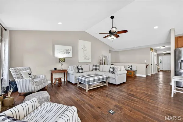 $400,000 | 38 Wisdom Court, Lake St. Louis, MO 63367