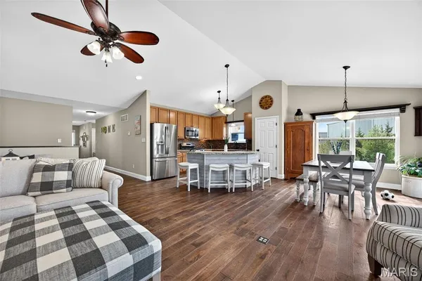 $400,000 | 38 Wisdom Court, Lake St. Louis, MO 63367
