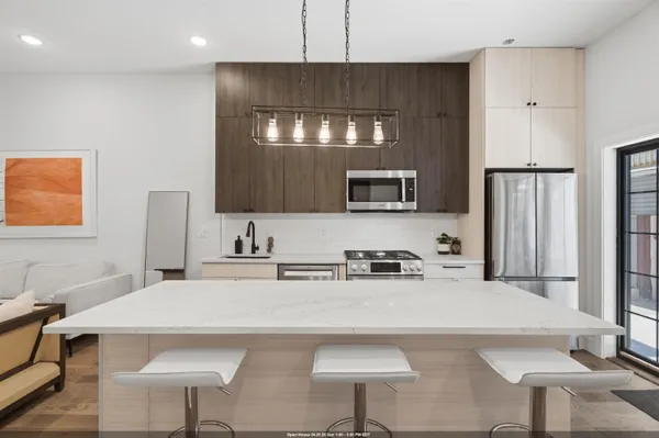 $889,000 | 545 Palisade Avenue, Unit 1, Jersey City, NJ 07307