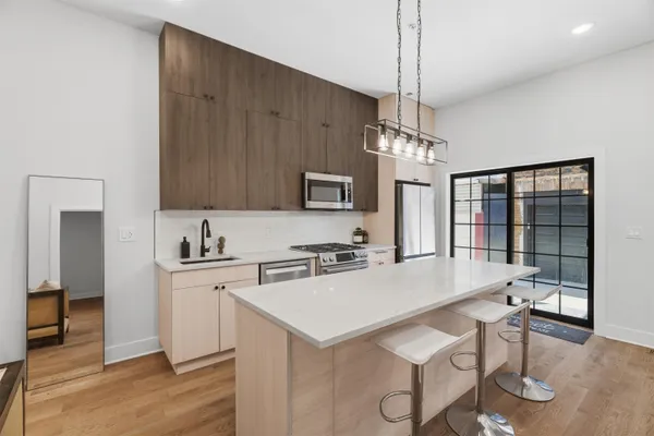 $889,000 | 545 Palisade Avenue, Unit 1, Jersey City, NJ 07307