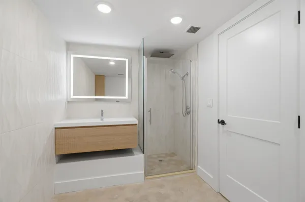 $889,000 | 545 Palisade Avenue, Unit 1, Jersey City, NJ 07307