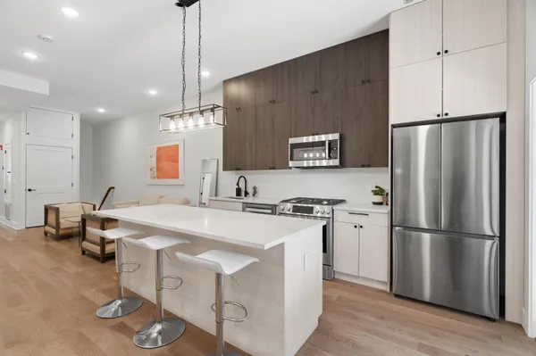 $889,000 | 545 Palisade Avenue, Unit 1, Jersey City, NJ 07307