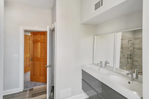 $449,700 | 9412 South Homan Avenue, Evergreen Park, IL 60805