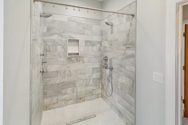 $449,700 | 9412 South Homan Avenue, Evergreen Park, IL 60805