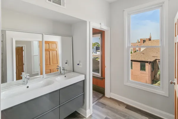 $449,700 | 9412 South Homan Avenue, Evergreen Park, IL 60805