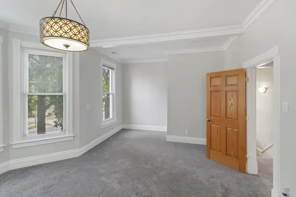 $449,700 | 9412 South Homan Avenue, Evergreen Park, IL 60805