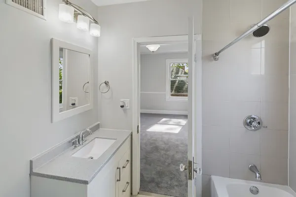 $449,700 | 9412 South Homan Avenue, Evergreen Park, IL 60805
