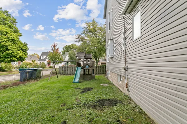 $449,700 | 9412 South Homan Avenue, Evergreen Park, IL 60805