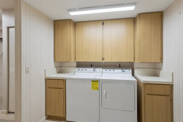 $425,000 | 901 Seafarer Circle, Unit 201, Jupiter, FL 33477