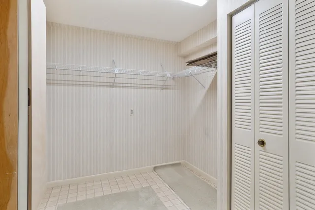 $425,000 | 901 Seafarer Circle, Unit 201, Jupiter, FL 33477