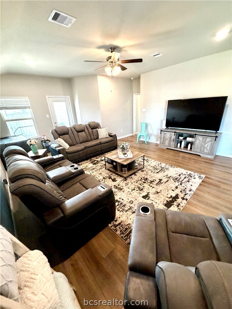 6218 Raleigh Drive College Station, TX 77845 - Photo 5 of 17