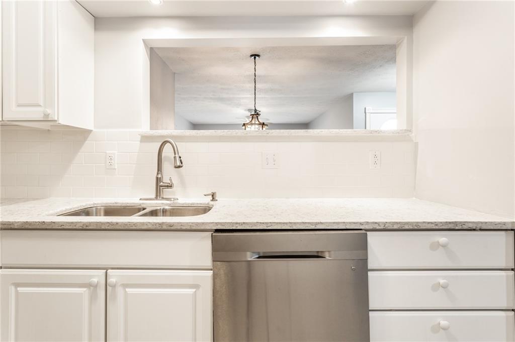 3804 East Stop 10 Road Indianapolis, IN 46237 - Photo 11 of 28 Gallery Image 11